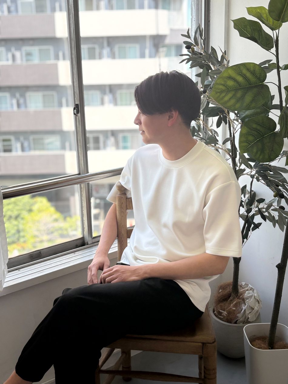NewTeeを着て過ごす日常のイメージ
