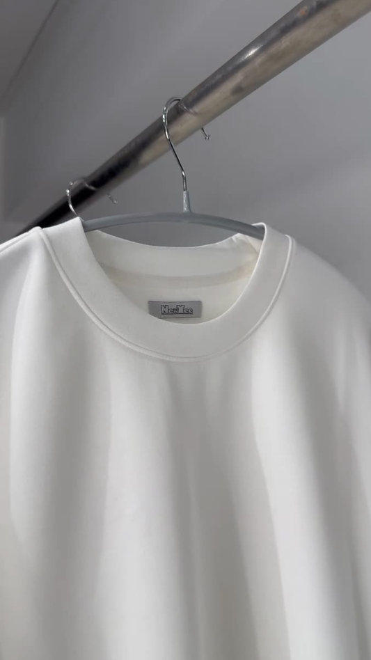 NewTee — T-Shirt